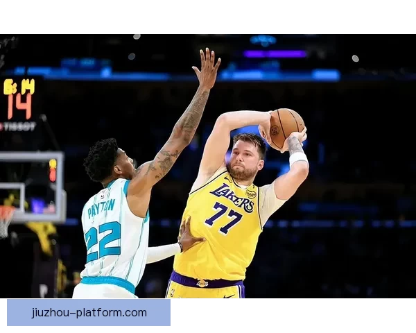 詹姆斯创NBA新纪录 东契奇42分助力刷新队史第一人 詹姆斯创NBA新纪录 东契奇42分助力刷新队史第一人